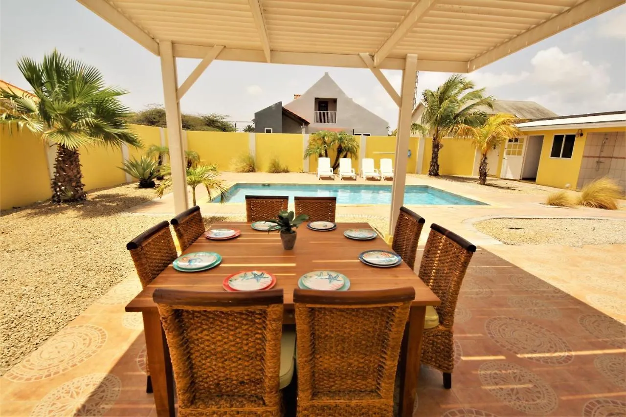 Holiday home Palm Beach Cunucu Villa