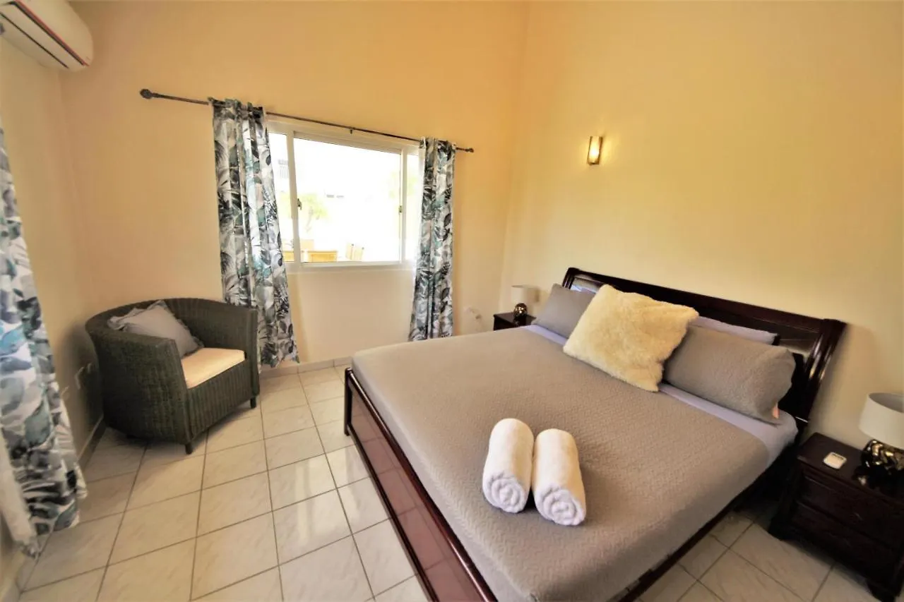 Holiday home Palm Beach Cunucu Villa